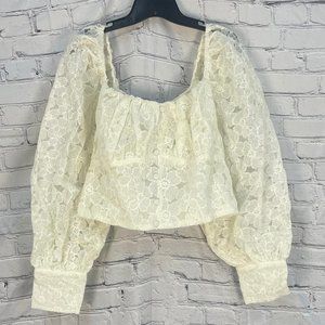 En saison floral crop top. Size 1X